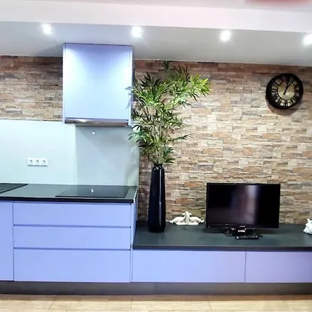 Appartamento Sea Views - Pool - Top Location - Free Parking *