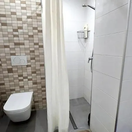 Sea Views - Pool - Location - Free Parking * Адехе